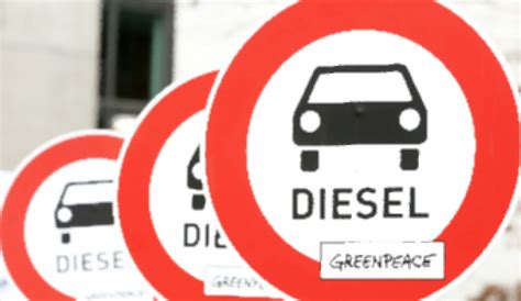S­t­u­t­t­g­a­r­t­’­t­a­ ­D­i­z­e­l­ ­O­t­o­m­o­b­i­l­l­e­r­i­n­ ­T­r­a­f­i­ğ­e­ ­Ç­ı­k­ı­ş­ı­ ­Y­a­s­a­k­l­a­n­d­ı­